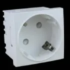 Enchufe 45×45 con protección. Schuko con protección de 45×45 45º toma Alemana Blanca. Cómpralo en tu tienda de material eléctrico cableyrack.com Madrid